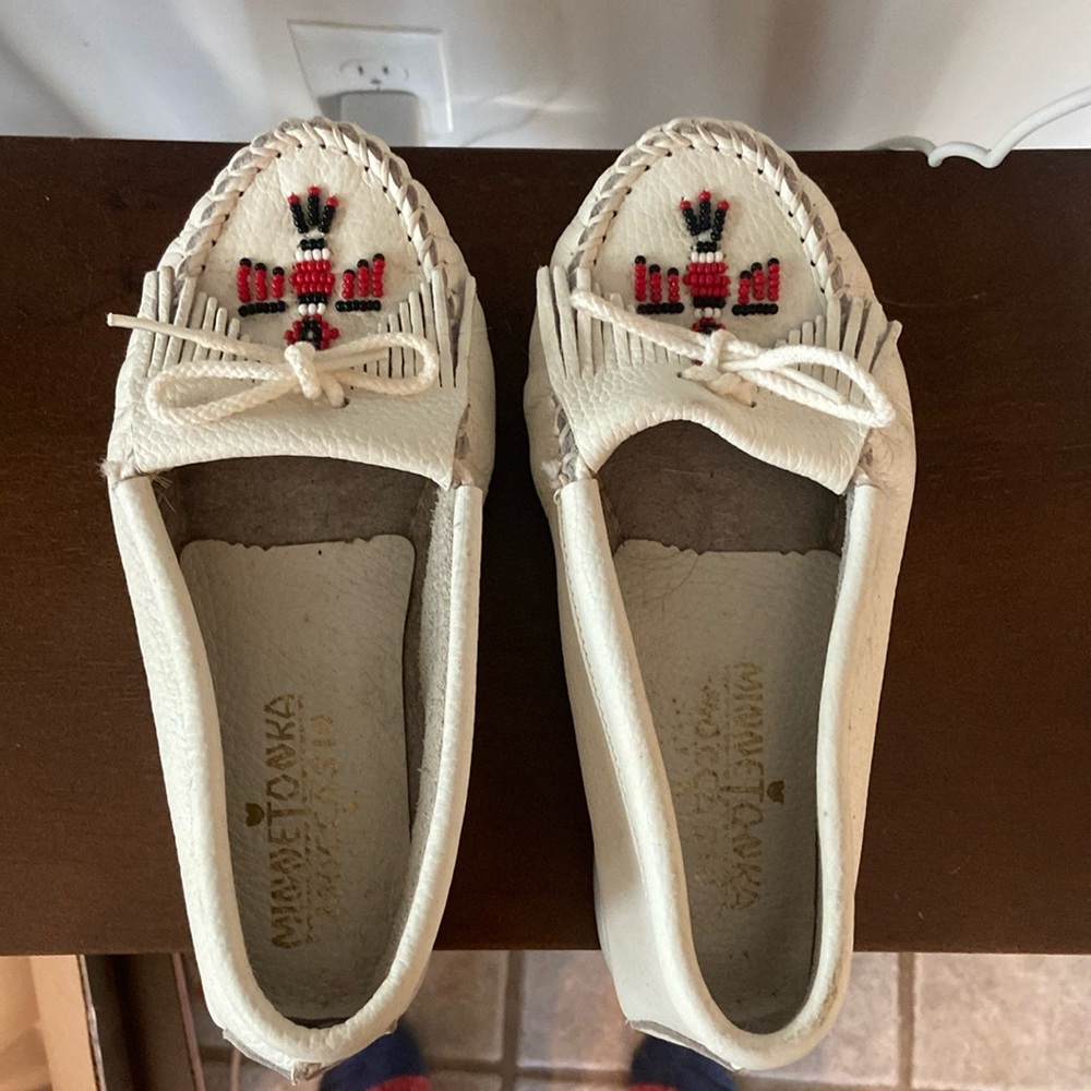 Minnetonka Moccasins, very good  condition, super comfy